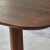 百伽の食卓のテーブルと椅子北欧の純木の食事のテーブルと椅子の組み合わせ馬が輸入のテーブルのモダシンプレル1.5メートルのテーブルに4つの椅子と胡桃色のテーブルを用意しています。