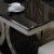 青澜後モダンテのテーブルとテーブルの組み合わせモダンプチテーブル長方形のテーブルガラステーブル1.35 mテーブル+4つのテーブル