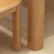 優ka吉テーブル純木テーブルとテーブルと椅子を組み合わせた四つの椅子と茶色のテーブルです。
