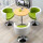 白いテーブル+薄い緑(皮の椅子)